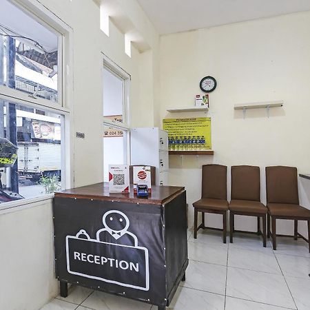 Spot On 90780 Gang Tengah Homestay Syariah Semarang Dış mekan fotoğraf
