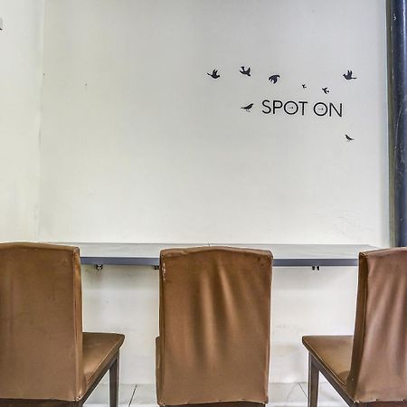 Spot On 90780 Gang Tengah Homestay Syariah Semarang Dış mekan fotoğraf
