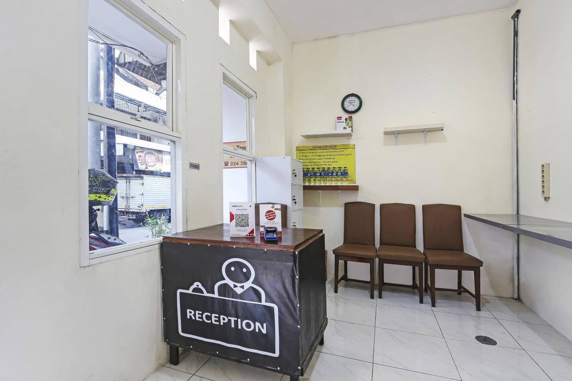 Spot On 90780 Gang Tengah Homestay Syariah Semarang Dış mekan fotoğraf