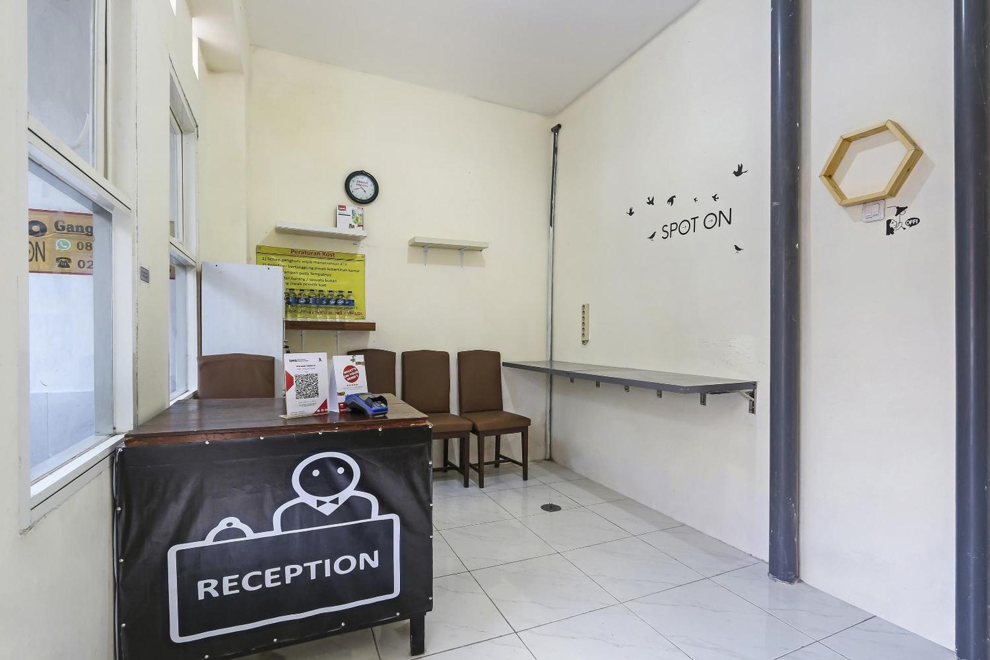 Spot On 90780 Gang Tengah Homestay Syariah Semarang Dış mekan fotoğraf